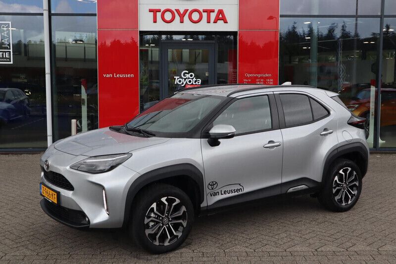 Gebruikt 2024 Toyota Yaris Hybrid Edition SUV | € 29.499 (Duur) - Afbeelding 1/1