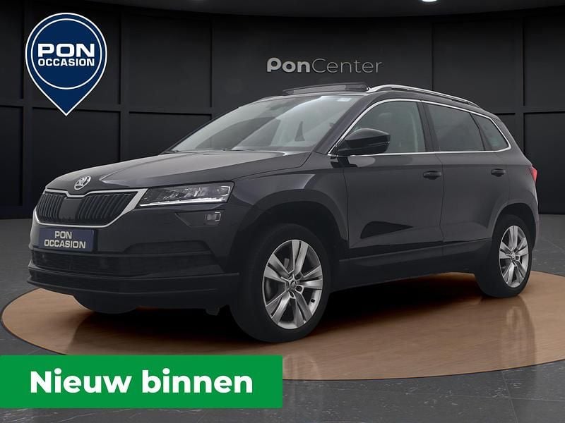 Zwart Gebruikt 2022 Skoda Karoq Business Line SUV | € 30.950 (Goede deal) - Afbeelding 1/3