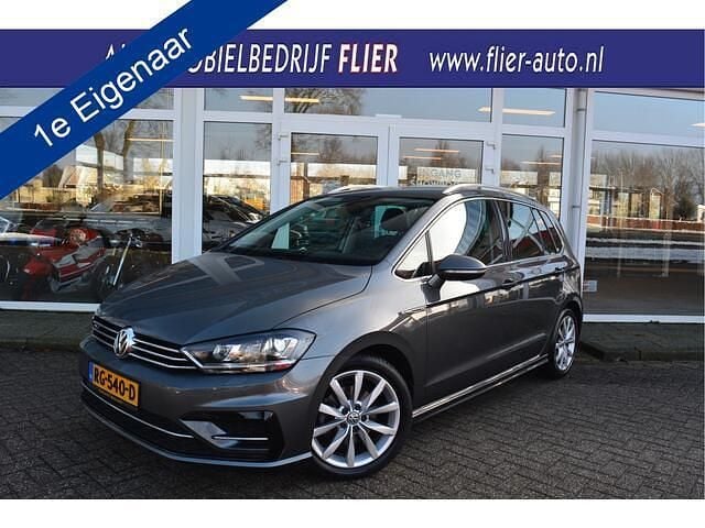 Grijs (metallic) Occasion 2017 VW Golf Sportsvan Highline MPV | € 13.900 (Goede deal) - Afbeelding 1/4