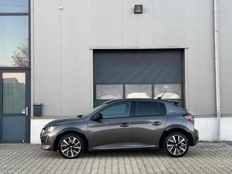 Occasion Peugeot 208 GT 101 PK (74 kW) 2021 Grijs (metallic) Hatchback