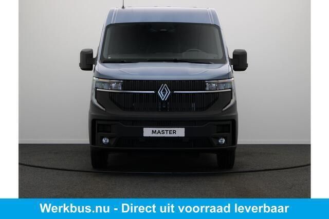 Blauw Gebruikt 2024 Renault Master Van | € 38.250 (Duur) - Afbeelding 1/4