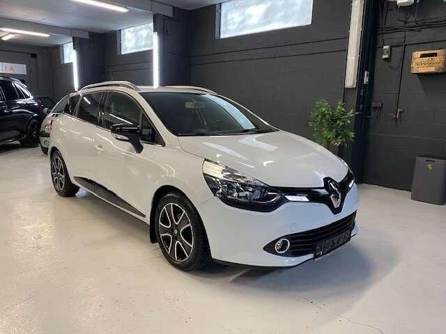 Wit Gebruikt 2013 Renault Clio GrandTour Intens Stationwagen | € 8.500 (Eerlijke prijs) - Afbeelding 1/4
