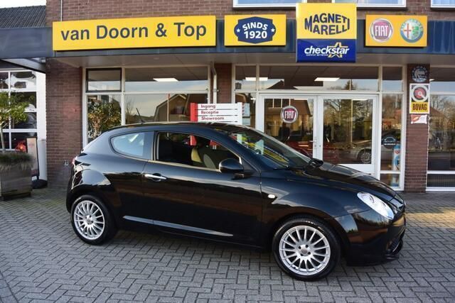 Zwart, andere lak Gebruikt 2009 Alfa Romeo MiTo Progression Hatchback | € 4.245 - Afbeelding 1/4
