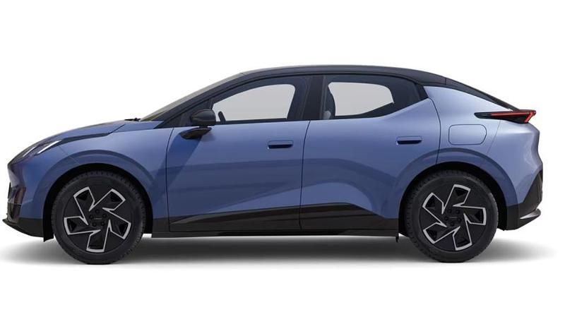 Nieuw Lynk & Co 02 272 PK (200 kW) 2025 Blauw SUV