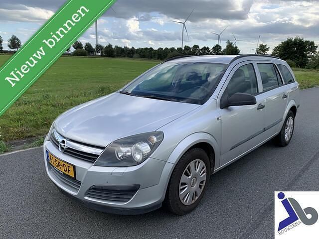 Grijs Occasion 2006 Opel Astra Essentia Stationwagen | € 2.890 (Eerlijke prijs) - Afbeelding 1/4