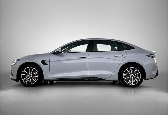 Occasion BYD Seal Comfort 170 kW (232 PK) 2025 Grijs metallic Sedan