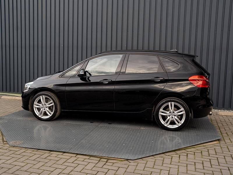 Occasion BMW 218 Executive 136 PK (100 kW) 2015 Zwart (metallic) Stationwagen