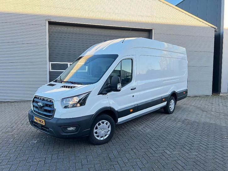 Wit Gebruikt 2023 Ford E-Transit Trend Van | € 32.500 (Goede deal) - Afbeelding 1/4
