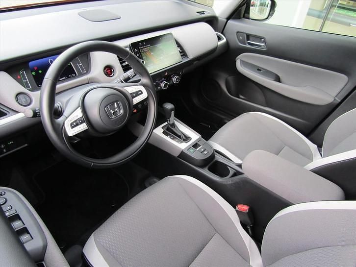 Occasion Honda Jazz Hybrid 98 PK (72 kW) 2023 Rood Hatchback