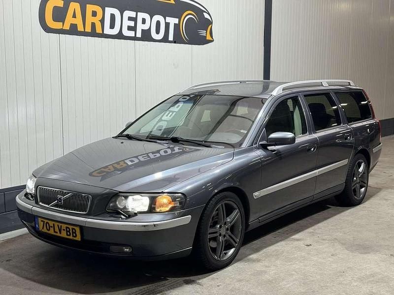 Grijs Gebruikt 2003 Volvo V70 Stationwagen | € 2.999 (Super prijs) - Afbeelding 1/4
