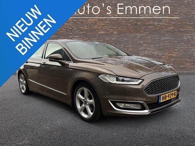 Bruin Gebruikt 2015 Ford Mondeo Vignale Sedan | € 12.999 (Eerlijke prijs) - Afbeelding 1/4