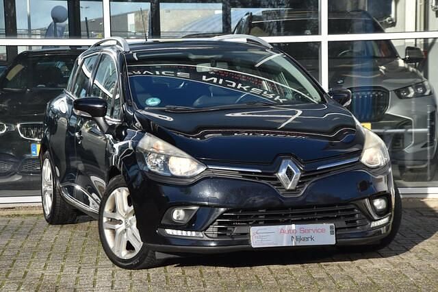 Zwart Occasion 2016 Renault Clio GrandTour Bose Edition Stationwagen | € 5.675 (Eerlijke prijs) - Afbeelding 1/4