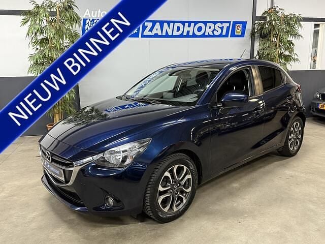 Blauw Occasion 2017 Mazda 2 Hatchback | € 9.995 (Eerlijke prijs) - Afbeelding 1/4