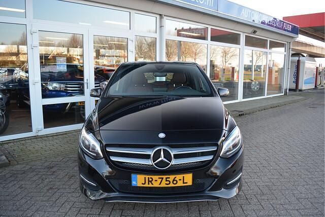 Occasion Mercedes B200 Prestige 156 PK (114 kW) 2016 Zwart (metallic) MPV