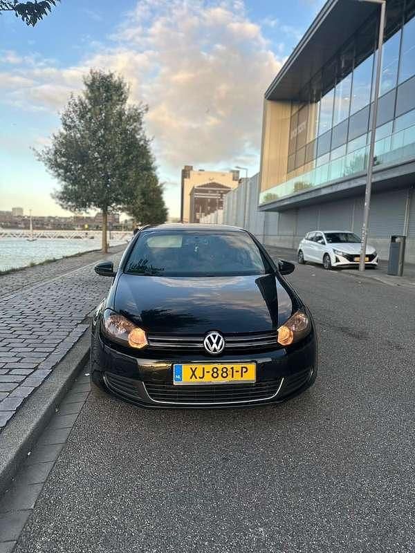 Gebruikt 2009 VW Golf VI Sedan | € 1.700 (Eerlijke prijs) - Afbeelding 1/4