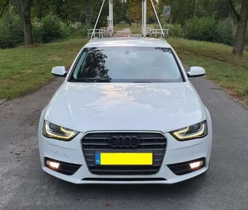 Wit Gebruikt 2014 Audi A4 Stationwagen | € 10.499 (Duur) - Afbeelding 1/4