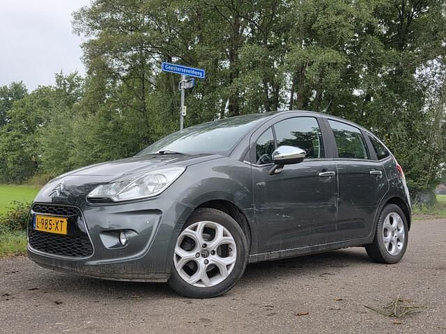 Grijs Gebruikt 2012 Citroën C3 Exclusive Hatchback | € 1.999 (Eerlijke prijs) - Afbeelding 1/3
