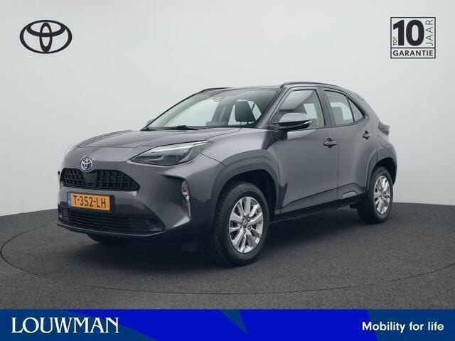 Grijs metallic Gebruikt 2023 Toyota Yaris Cross Business Edition SUV | € 25.985 (Goede deal) - Afbeelding 1/3