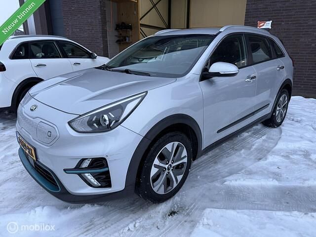 Grijs Occasion 2020 Kia e-Niro SUV | € 13.900 (Super prijs) - Afbeelding 1/4