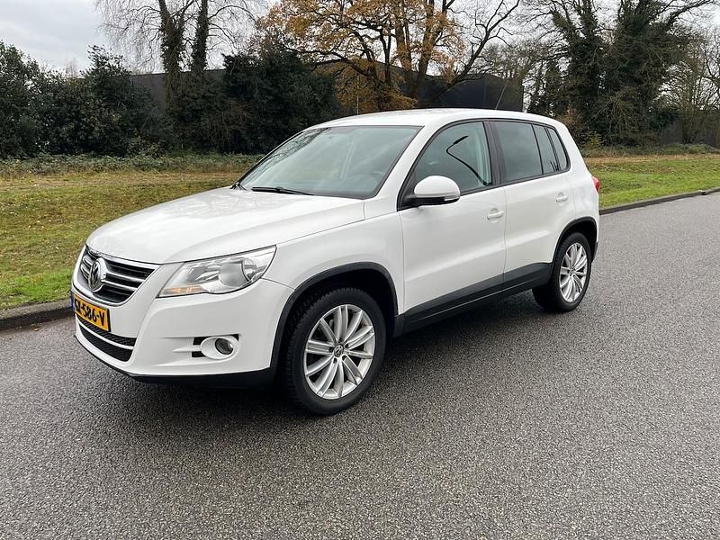 Wit Gebruikt 2009 VW Tiguan Trendline SUV | € 6.000 (Super prijs) - Afbeelding 1/4