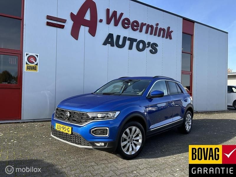 Blauw Gebruikt 2022 VW T-Roc IQ Drive SUV | € 25.950 (Super prijs) - Afbeelding 1/4