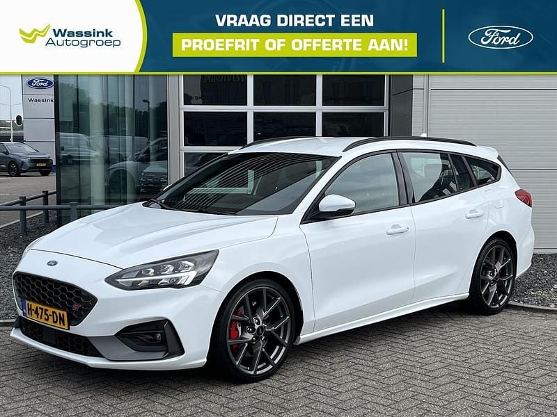 Wit Gebruikt 2020 Ford Focus ST Stationwagen | € 29.940 (Eerlijke prijs) - Afbeelding 1/4