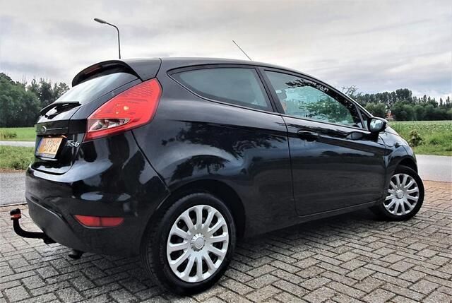 Occasion Ford Fiesta Trend 82 PK (60 kW) 2011 Zwart Hatchback
