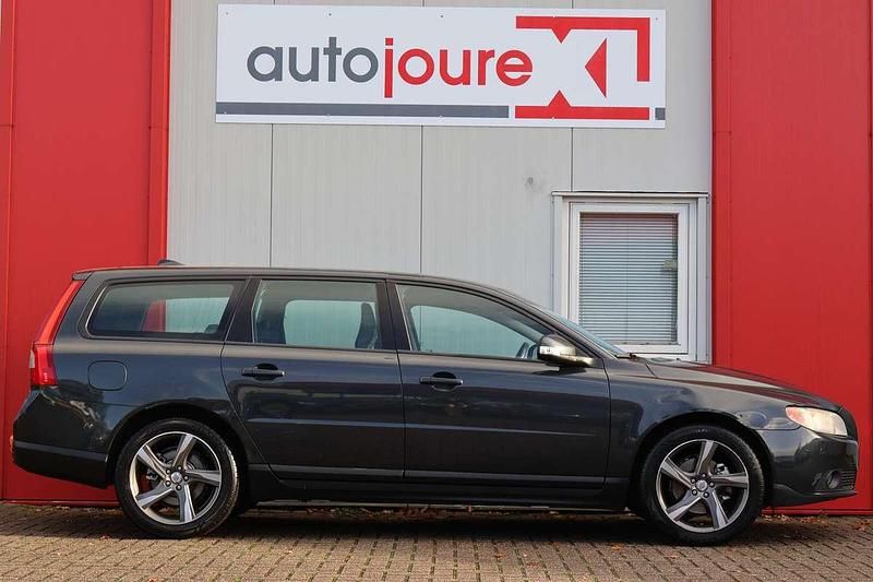 Occasion Volvo V70 176 PK (129 kW) 2009 Grijs Stationwagen