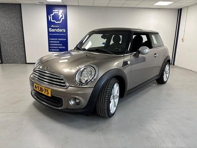 Grijs (metallic) Occasion 2014 Mini ONE Chili Hatchback | € 8.950 (Super prijs) - Afbeelding 1/4