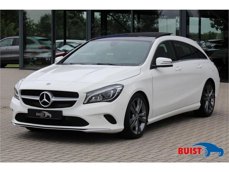 Wit Gebruikt 2018 Mercedes CLA180 Business Sedan | € 20.950 (Eerlijke prijs) - Afbeelding 1/4