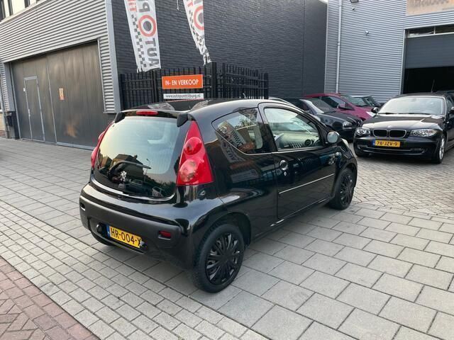 Occasion Peugeot 107 68 PK (50 kW) 2006 Zwart Hatchback