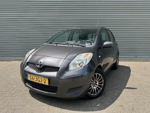 Grijs Gebruikt 2009 Toyota Yaris Hatchback | € 4.750 (Eerlijke prijs) - Afbeelding 1/4
