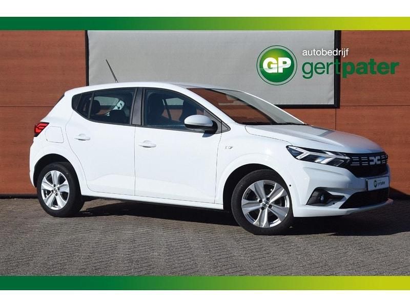 Wit Gebruikt 2024 Dacia Sandero Expression Hatchback | € 19.900 (Goede deal) - Afbeelding 1/4