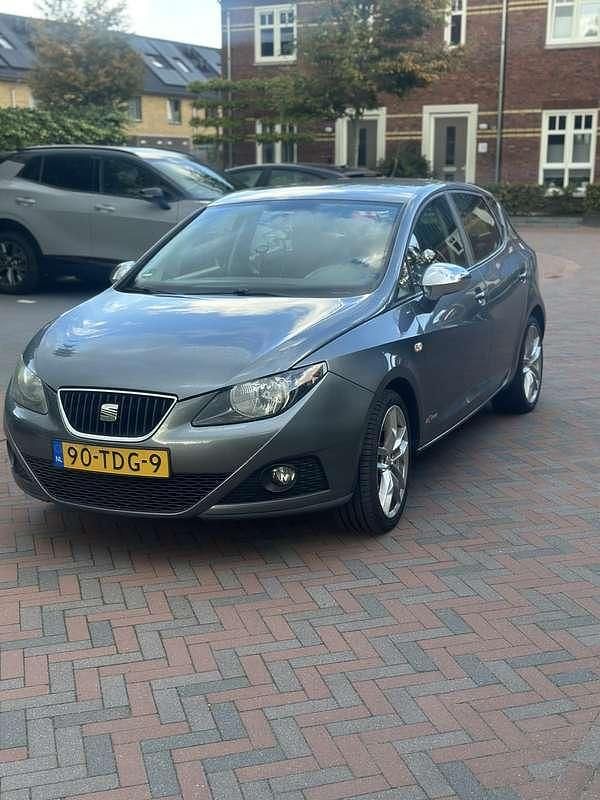 Gebruikt 2012 Seat Ibiza Copa Sedan | € 4.200 (Goede deal) - Afbeelding 1/4