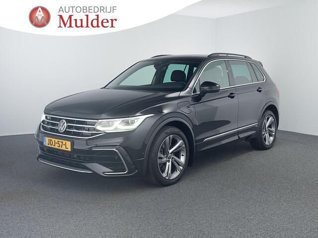 Zwart Occasion 2021 VW Tiguan Business+ SUV | € 28.445 (Eerlijke prijs) - Afbeelding 1/4