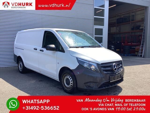 Wit Gebruikt 2021 Mercedes Vito MPV | € 17.444 (Eerlijke prijs) - Afbeelding 1/4
