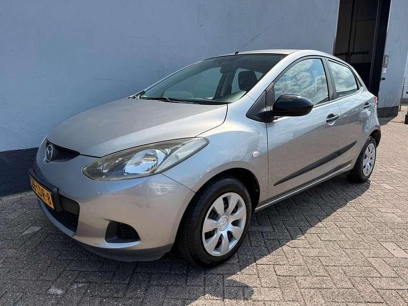 Grijs Gebruikt 2010 Mazda 2 Hatchback | € 3.950 (Goede deal) - Afbeelding 1/4