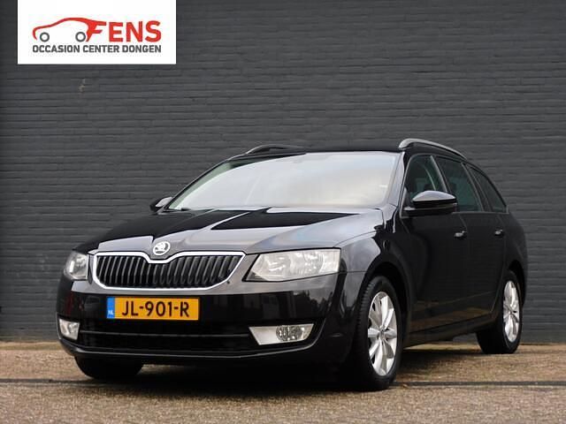 Zwart Gebruikt 2016 Skoda Octavia Business Line Stationwagen | € 9.940 (Eerlijke prijs) - Afbeelding 1/4