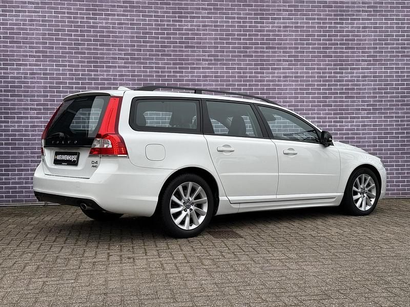 Occasion Volvo V70 Dynamic 2015 Wit Stationwagen