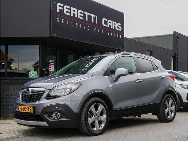 Grijs Gebruikt 2013 Opel Mokka Cosmo SUV | € 5.900 (Eerlijke prijs) - Afbeelding 1/4