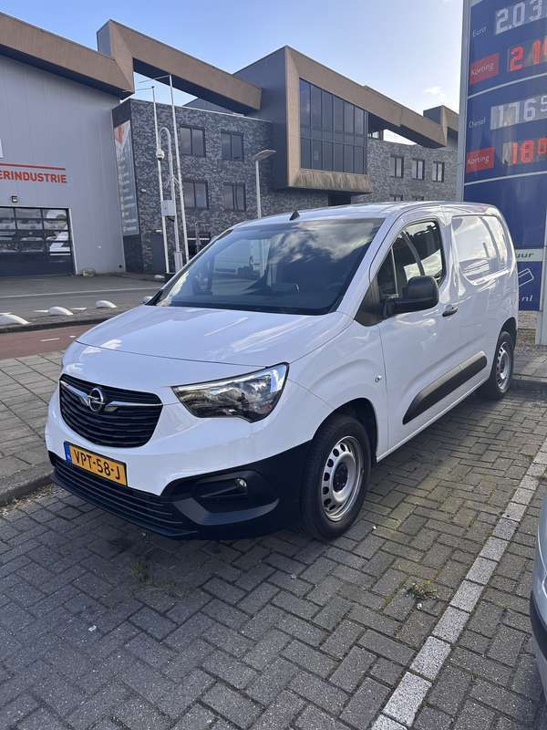 Wit Gebruikt 2022 Opel Combo Selection MPV | € 10.250 (Super prijs) - Afbeelding 1/4
