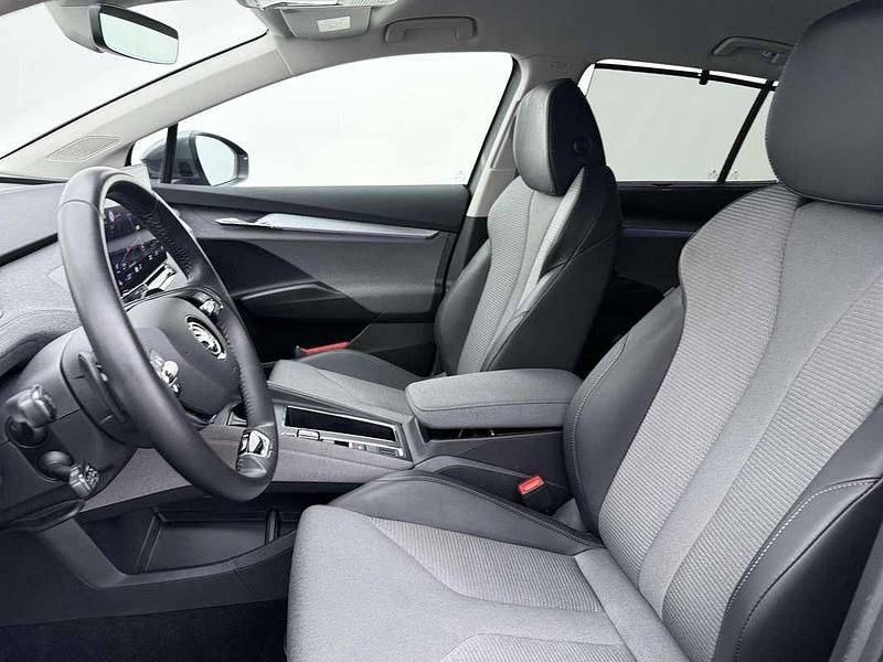 Occasion Skoda Enyaq iV Business Line 132 kW (180 PK) 2024 Grijs SUV