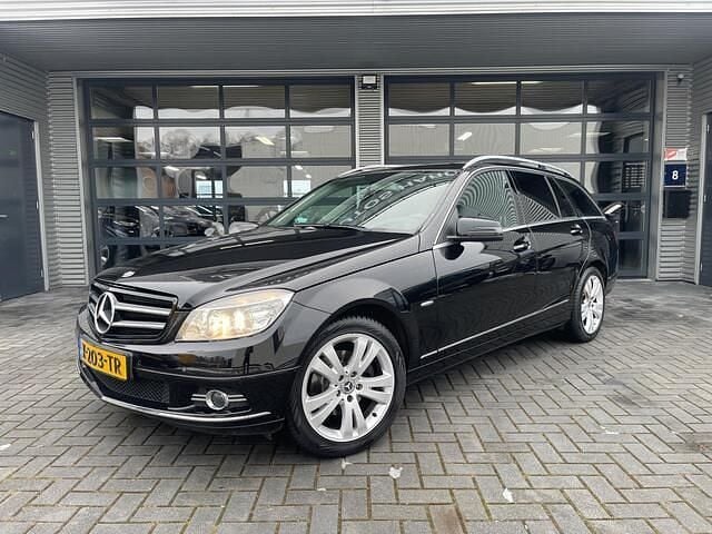 Zwart (metallic) Occasion 2008 Mercedes C200 Avantgarde Stationwagen | € 7.900 (Eerlijke prijs) - Afbeelding 1/4