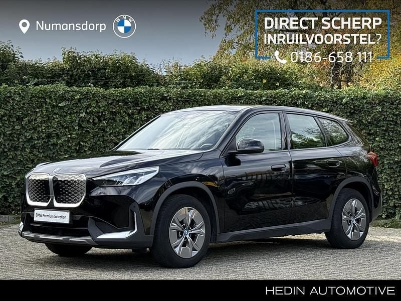 Zwart Gebruikt 2024 BMW iX1 Shadowline SUV | € 36.895 (Goede deal) - Afbeelding 1/3