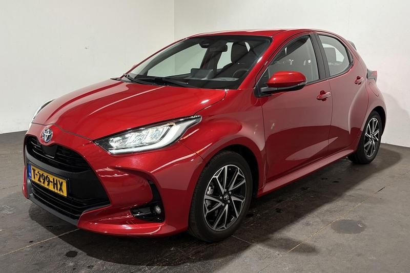 Hatchback Gebruikt 2023 Toyota Yaris Hybrid Hatchback | € 21.899 (Eerlijke prijs) - Afbeelding 1/1