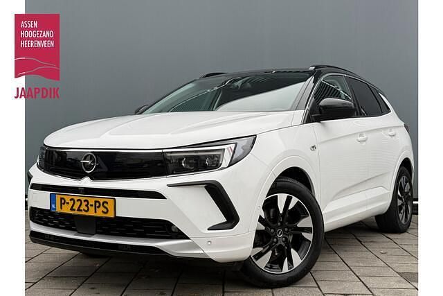 Wit Occasion 2022 Opel Grandland X Ultimate SUV | € 16.999 (Iets duurder) - Afbeelding 1/4