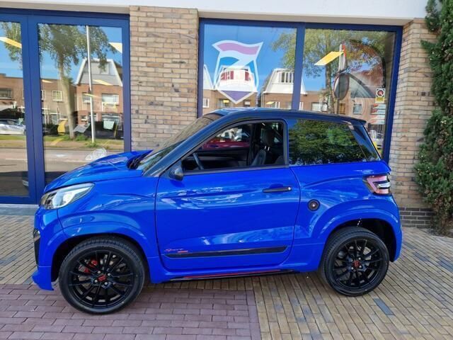 Blauw Gebruikt 2022 Ligier JS60 Hatchback | € 17.450 (Eerlijke prijs) - Afbeelding 1/4