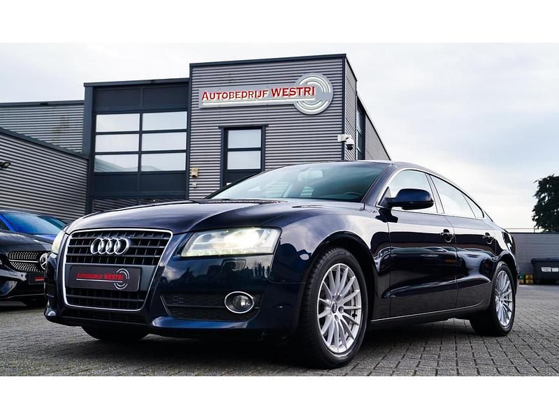 Blauw Gebruikt 2011 Audi A5 Proline Coupé | € 7.995 (Eerlijke prijs) - Afbeelding 1/4