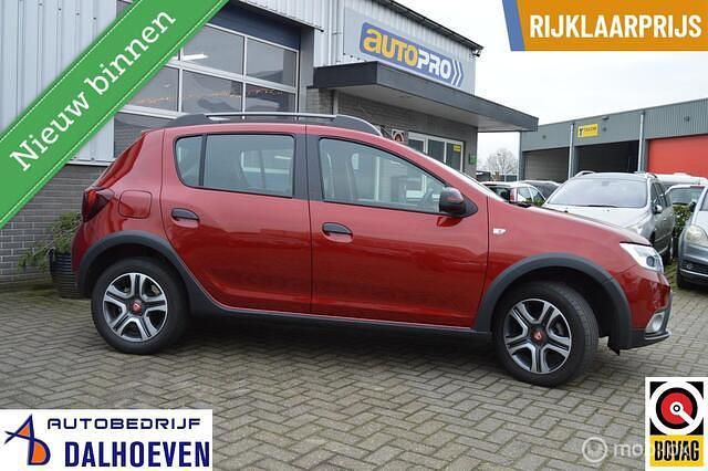 Occasion Dacia Sandero 90 PK (66 kW) 2019 Rood Hatchback