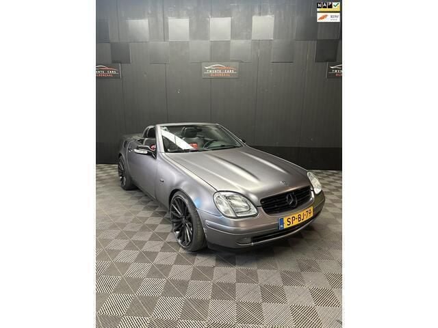 Grijs Gebruikt 1998 Mercedes SLK200 Cabriolet | € 2.250 (Eerlijke prijs) - Afbeelding 1/4